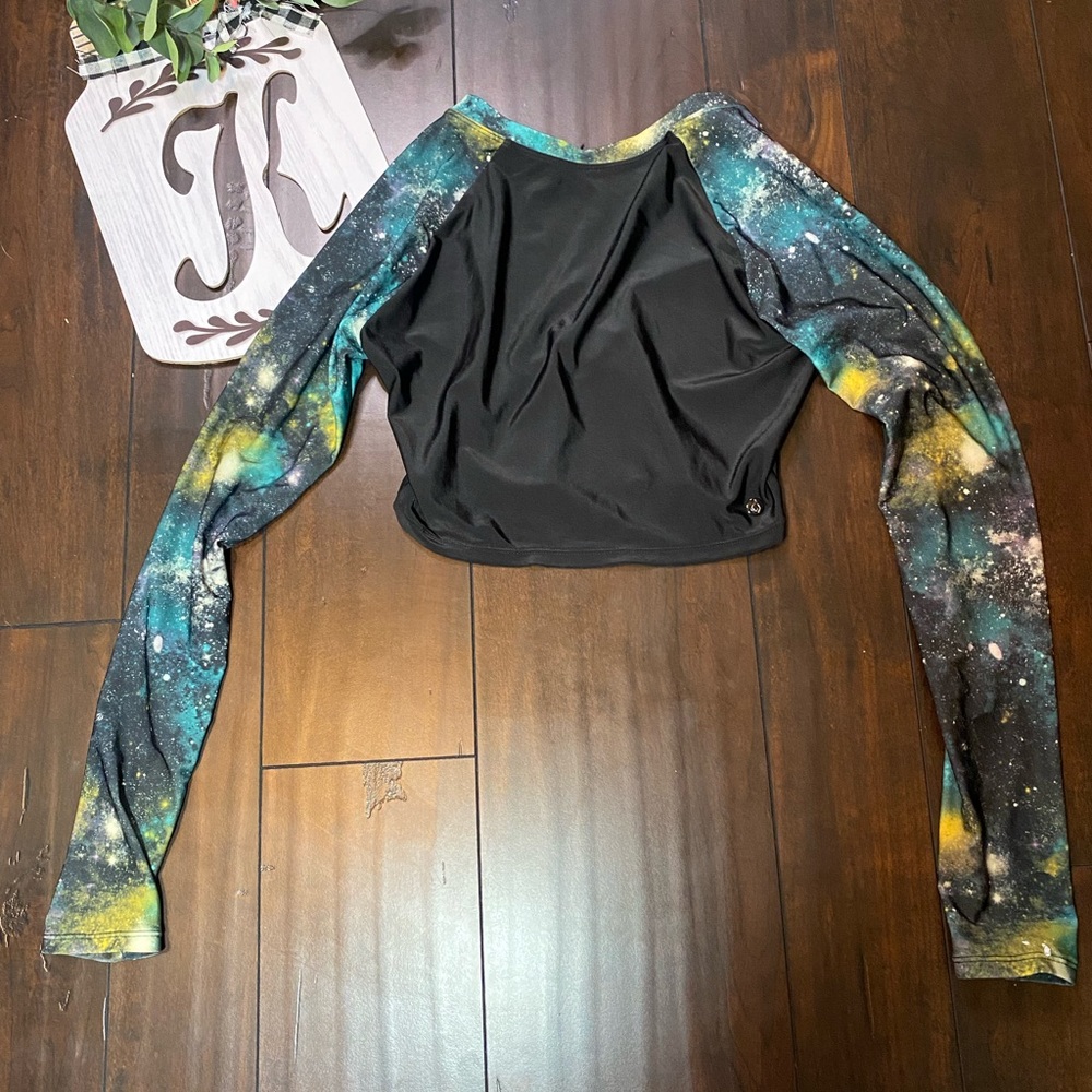 New Volcom Crop Rashgaurd - Picture 3 of 3